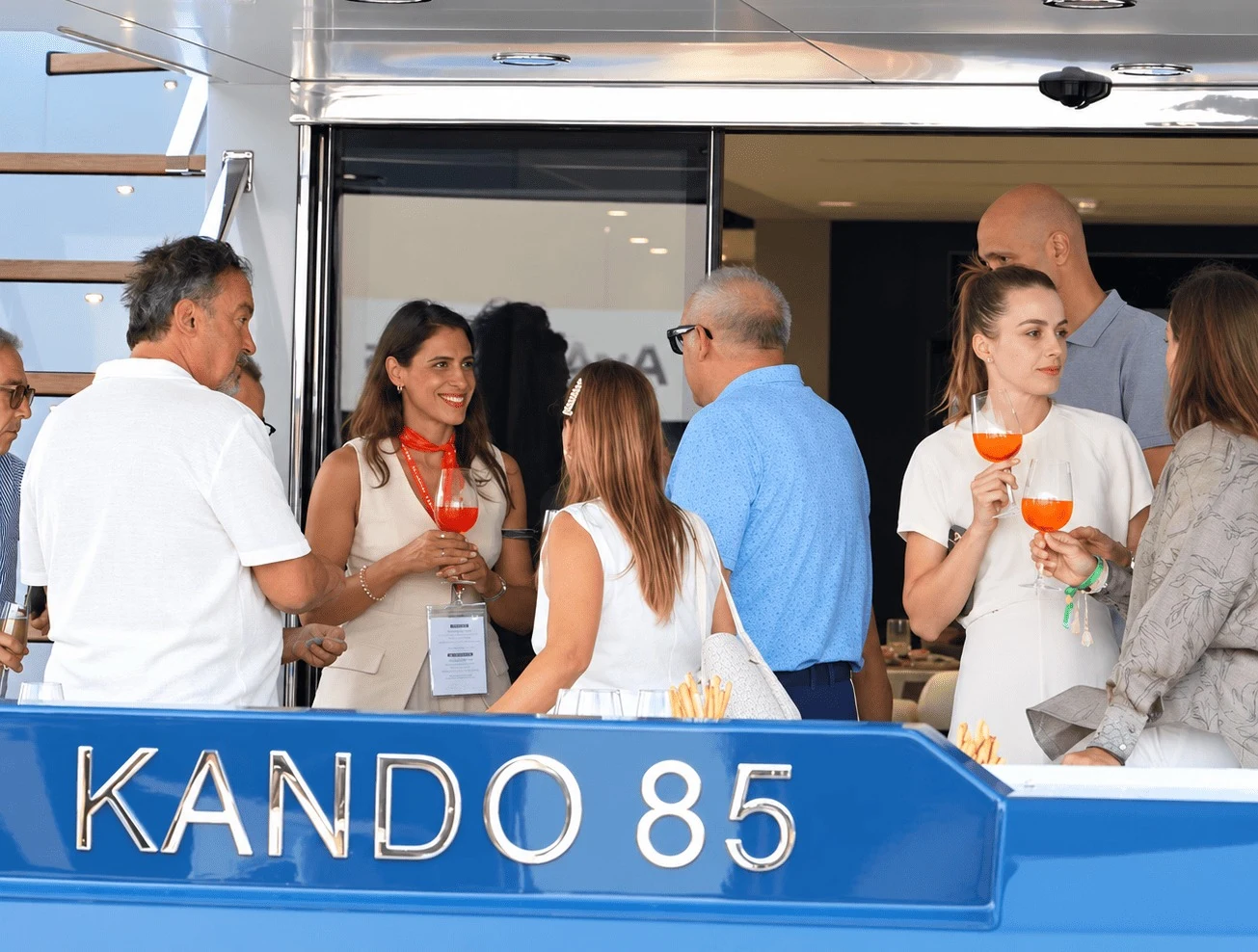 Broker Cocktail on board KANDO 85 in Cannes