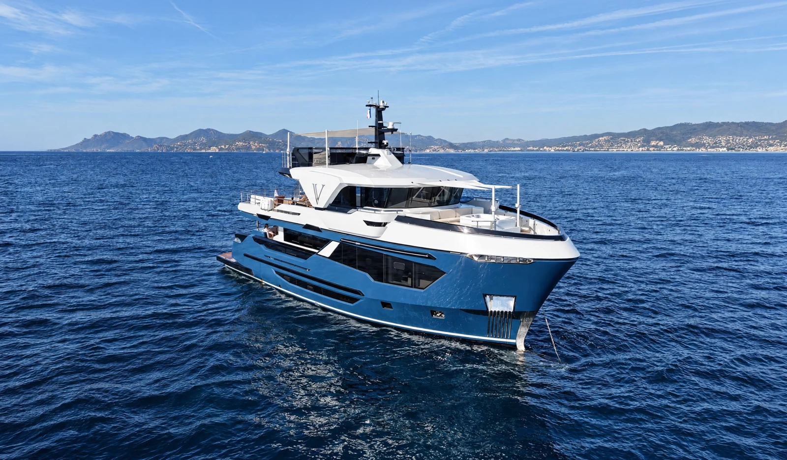 KANDO 85 Hull #1 underway